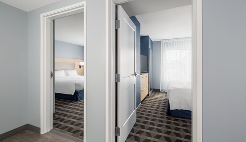 Suite, 2 habitaciones (Mobility Accessible, Tub)