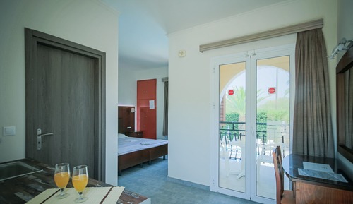 Habitación estándar con 1 cama doble o 2 individuales
