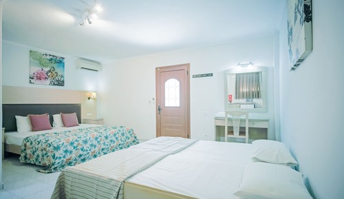 Habitación cuádruple estándar