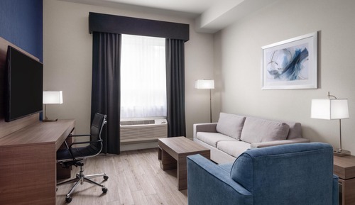 Suite, 1 cama de matrimonio grande, no fumadores, cocina (with Sofabed)