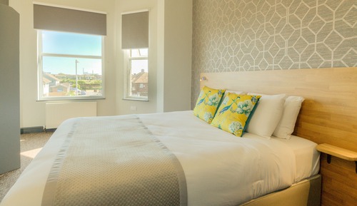 Apartamento superior, baño privado (Marina)