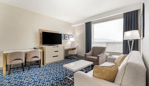 Suite, 1 cama de matrimonio grande, no fumadores, cocina (Shower Only;w/ Sofabed, Full Kitchen)
