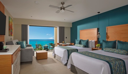 Suite junior, 2 camas dobles, frente al mar (Preferred Club)