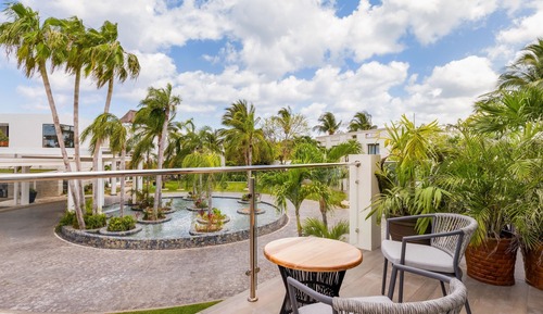 Suite junior, 2 camas dobles (Preferred Club - Tropical View)