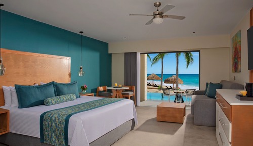 Suite junior, 1 cama de matrimonio grande, frente a la playa (Preferred Club - Swim Out)