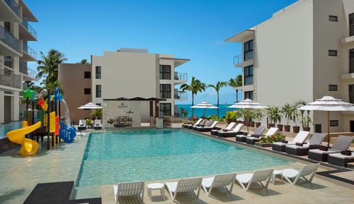 Suite junior, 2 camas dobles, vistas a la piscina (Preferred Club - Swim Out)