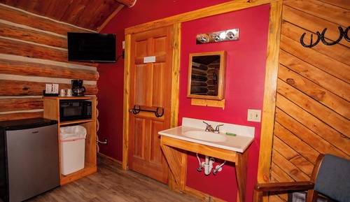 Cabaña romántica, 1 cama de matrimonio grande, patio, vistas a la montaña