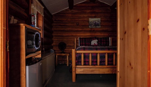 Cabaña romántica, 1 cama de matrimonio, patio, vistas a la montaña