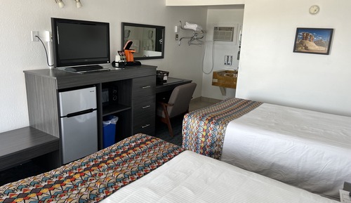 Habitación básica doble, 2 camas dobles
