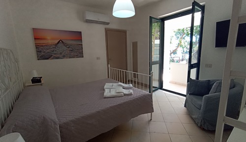 Apartamento panorámico, 1 habitación, vistas al mar, en la zona del jardín