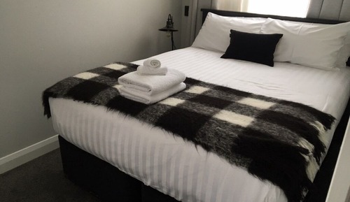Apartamento (Chief Henshaw)