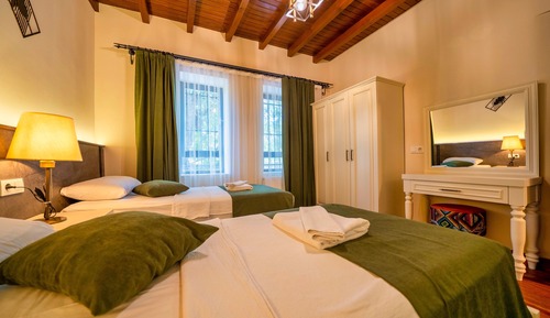 Villa, 4 habitaciones, piscina privada, vistas al jardín