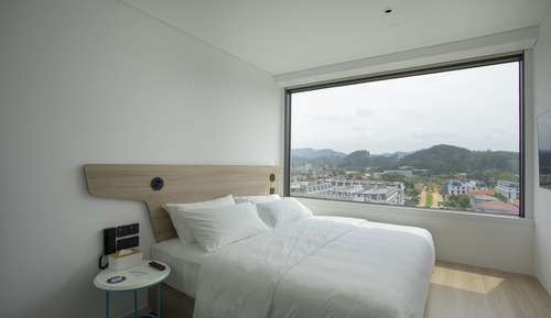 Habitación Deluxe doble, 1 cama de matrimonio grande, no fumadores, vistas a la ciudad