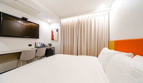 Room (Deluxe (Styler Bathtub OTT Breakfast))