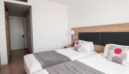 Habitación Confort con 2 camas individuales