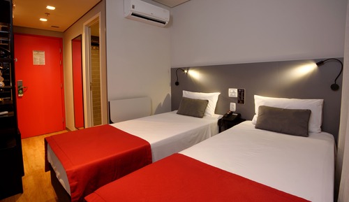 Habitación estándar con 2 camas individuales