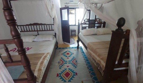 Habitación, balcón