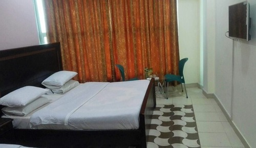 Habitación estándar con 1 cama doble o 2 individuales