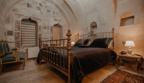 KONAK ROOM