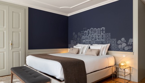 Habitación superior con 1 cama doble o 2 individuales, vistas al jardín, planta baja