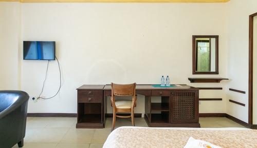Habitación estándar con 1 cama doble o 2 individuales, balcón