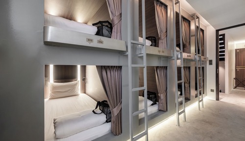 Dormitorio compartido, solo para mujeres