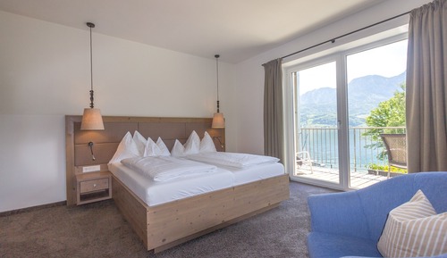 Habitación de diseño doble, 1 cama de matrimonio grande con sofá cama, vistas al lago, junto al lago