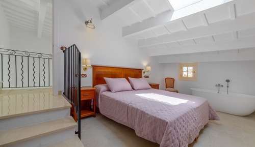 Habitación Confort con 1 cama doble o 2 individuales