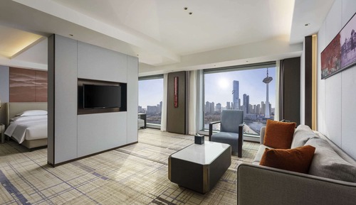 Swiss, Habitación Signature, 1 cama de matrimonio grande, vistas a la ciudad