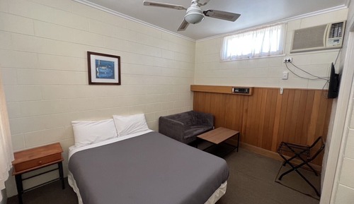 Suite estudio estándar, 1 cama doble, no fumadores, baño privado