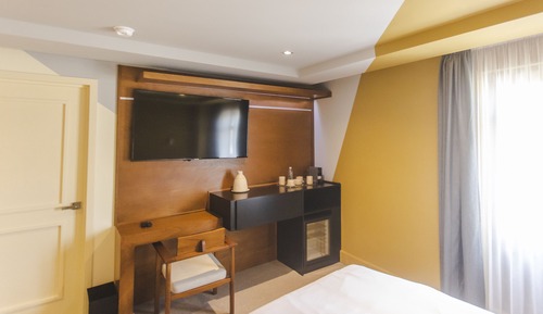 Master Suite Quadruple