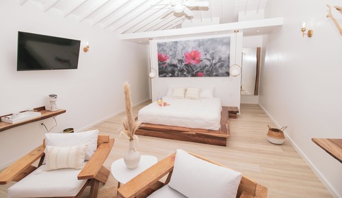 Suite estudio de lujo, 1 cama de matrimonio grande, vistas al mar, frente a la playa