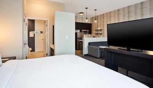 Estudio, 1 cama de matrimonio grande con sofá cama