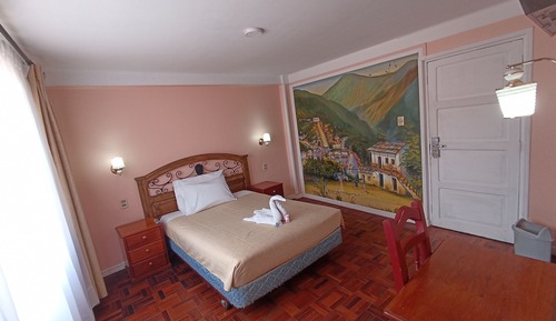 Habitación ejecutiva doble, 1 cama de matrimonio grande, vistas a la ciudad