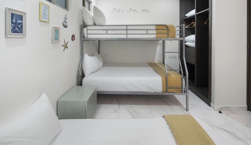 Apartamento ejecutivo, 3 habitaciones, vistas al mar
