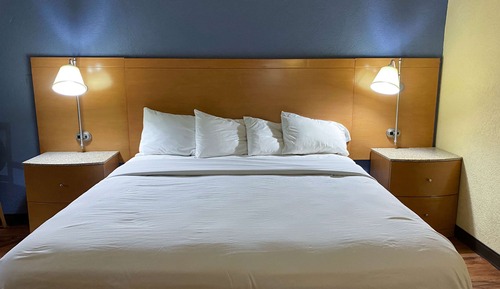 Habitación estándar, 1 cama de matrimonio grande, no fumadores, frigorífico y microondas