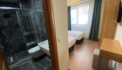 Habitación estándar con 1 cama doble o 2 individuales