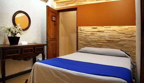 Habitación básica, 1 cama de matrimonio