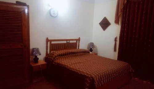 Habitación estándar con 1 cama doble o 2 individuales
