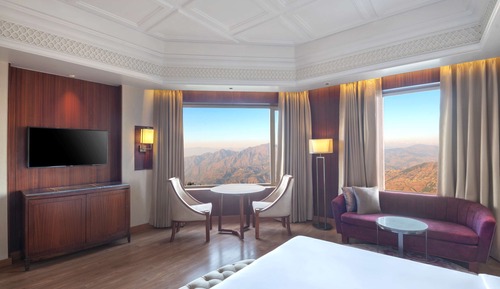Junior Suite with Partial View