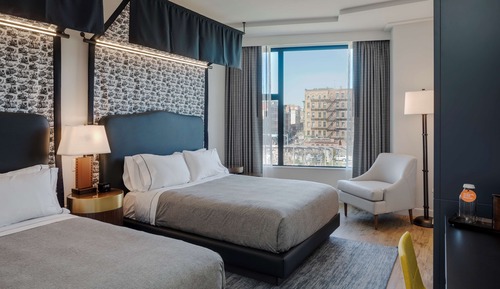 Habitación, 2 camas de matrimonio, vistas a la ciudad
