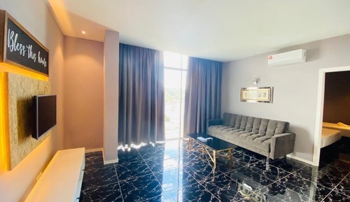 Apartamento, 3 habitaciones, balcón