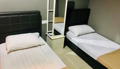 Habitación con 2 camas individuales