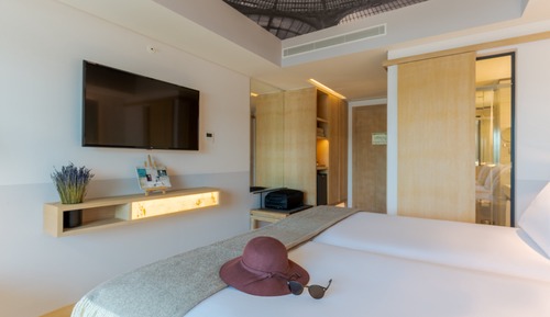 Habitación con 1 cama doble o 2 individuales, vistas al río