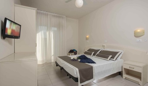 Habitación estándar con 1 cama doble o 2 individuales