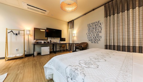Room (VIP )