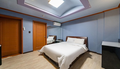 Room (Special Room)