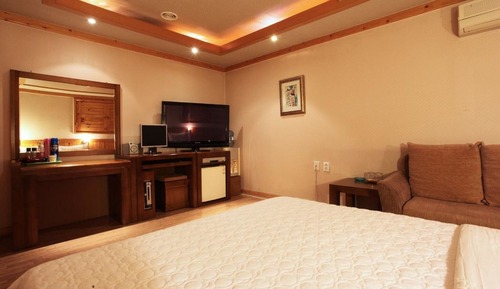 Room (Standard Room)
