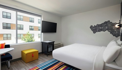aloft, Habitación, 1 cama de matrimonio grande