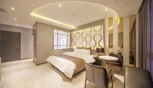 Room (Standard Double )
